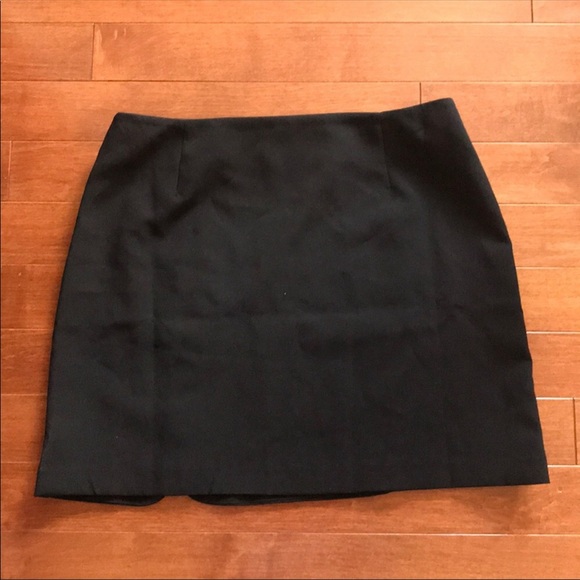 Studded mini skirt - Picture 3 of 3